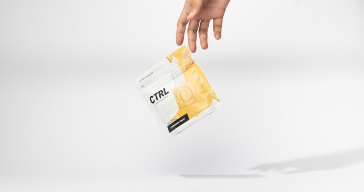 Photo visa platinum debit card lounge access